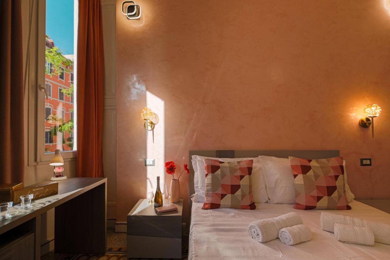 Erreggi Luxury Rooms Рим Экстерьер фото
