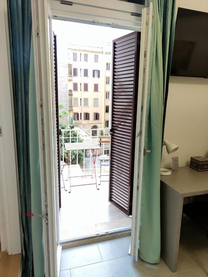 Erreggi Luxury Rooms Рим Экстерьер фото
